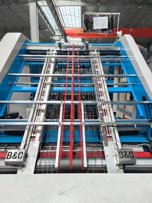 Precise Three In One 5 Ply Sheet To Sheet Laminating Machine per carta ondulata con correzione automatica e controllo servo ad alta velocità