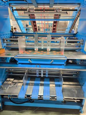 Macchina di laminazione foglio a foglio ad alta precisione per carta ondulata con controllo e correzione servo automatici