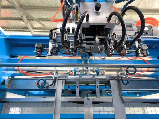 Fustellatrice laminatrice ad alta velocità con velocità di linea massima 210 m/min e formato foglio massimo 1500*1500mm per la laminazione del cartone