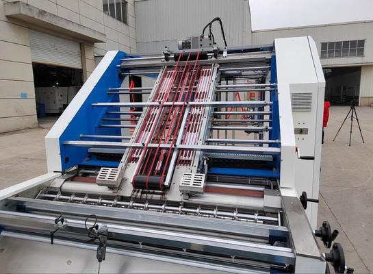 Macchina laminatrice automatica per flauti che fornisce una laminazione precisa del cartone ondulato e una maggiore efficienza produttiva