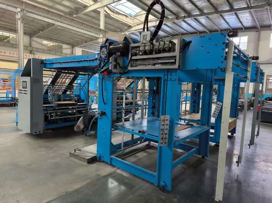 Macchina di laminazione automatica ad alta velocità con laminatore a flauto per la laminazione del cartone ondulato