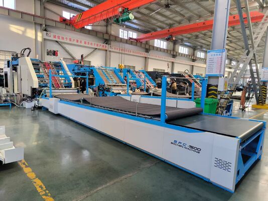 Macchina per la laminazione a foglio per la produzione di prodotti di carta ondulata laminata da 2 strati fino a 7 Ply con controllo servo