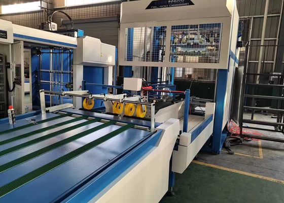 Flip-flop automatico del touch screen della macchina dell'impilatore di 1700mm che impila fogli ad alta velocità