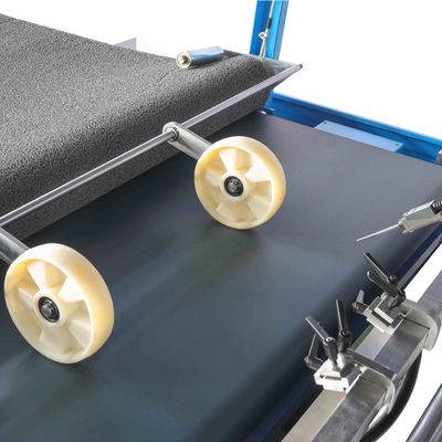 150-800gsm automatico ha ondulato per incartare il montaggio la macchina e dell'impilatore del pallet di Flip Flop Pile Turner With
