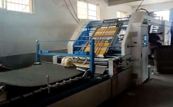 Macchina di laminazione della flauto del montaggio della carta del cartone ondulato automatica