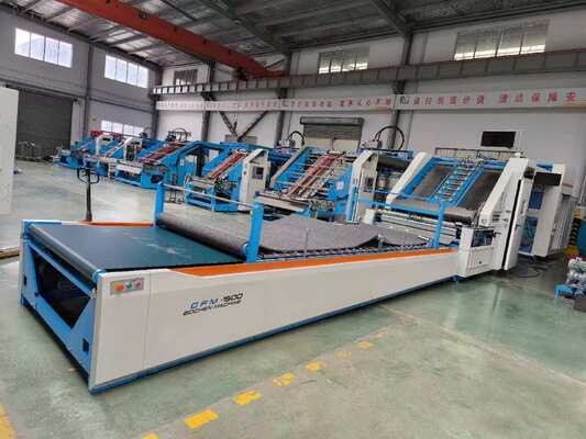 Macchina laminatrice a flauto ad alta velocità che offre opzioni di alimentazione flessibile dei fogli e controllo digitale della colla per la laminazione ondulata